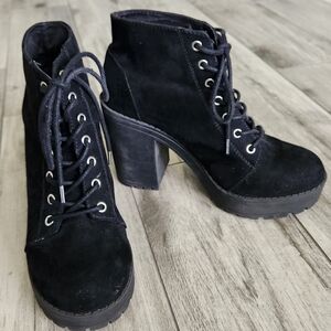 H&M Divided Black Suede Lace-Up Booties Platform Lug Soles Chunky Boots Goth 7M